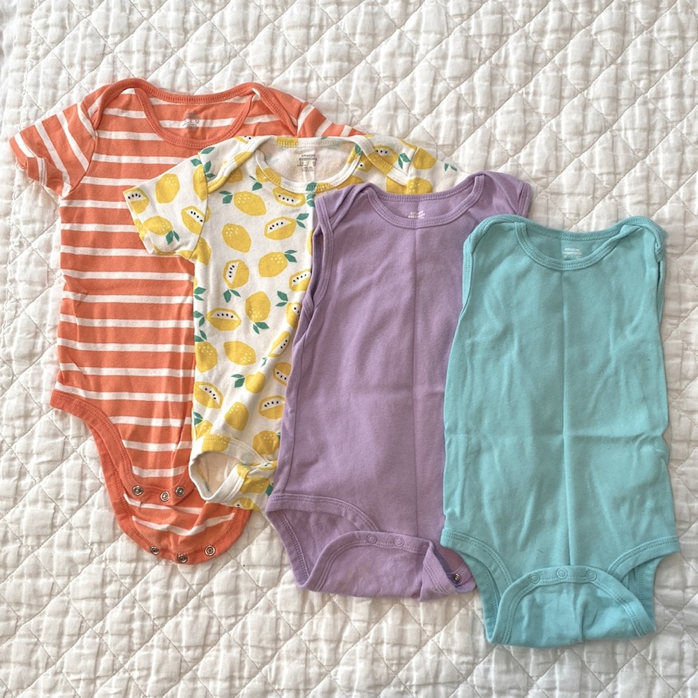 S/4 Snap onesies. 🍋